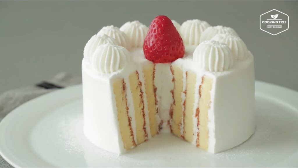 Strawberry Vertical Layer Cake Recipe-Cooking tree