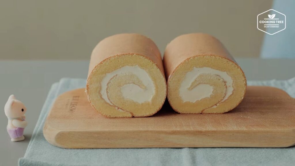 Vanilla Roll Cake Swiss Meringue Buttercream Cooking tree