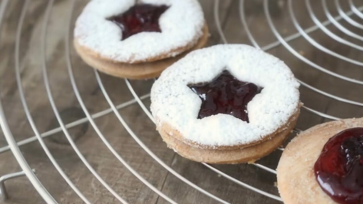 Christmas Linzer Cookie Jam cookies Recipe Cooking tree
