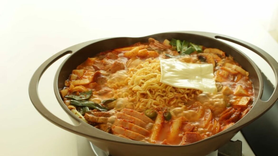 Army base stew Budae jjigae Cooking tree Army base stew Budae jjigae Cooking tree