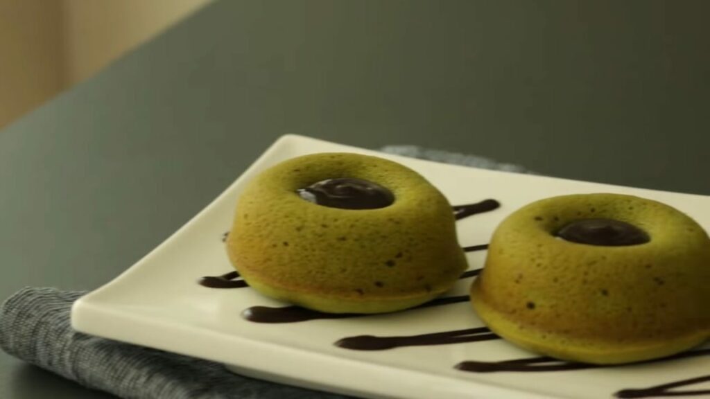 Baked matcha green tea doughnut Recipe Cooking tree