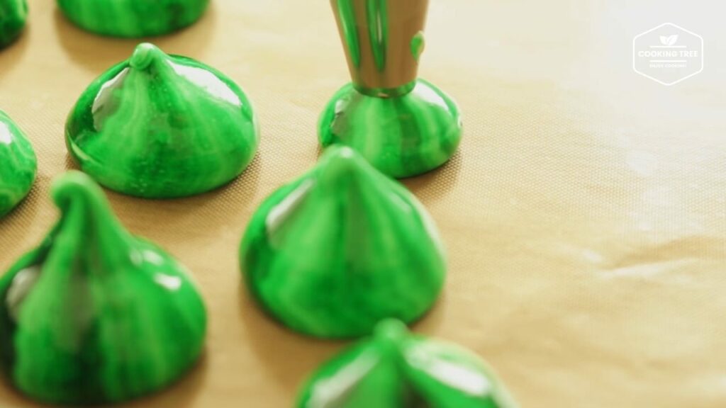 Christmas kisses meringue cookies Cooking tree