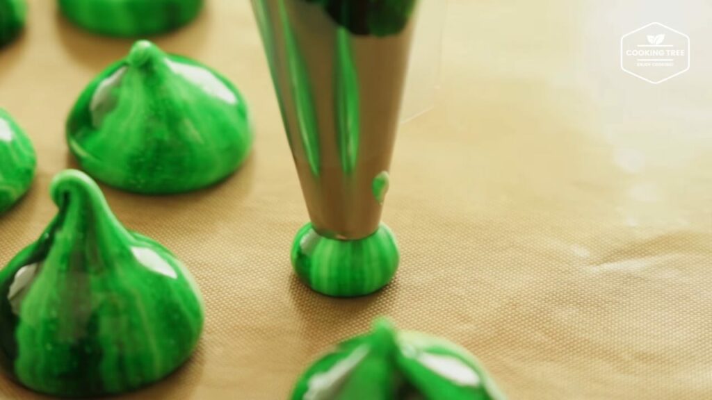 Christmas kisses meringue cookies Cooking tree