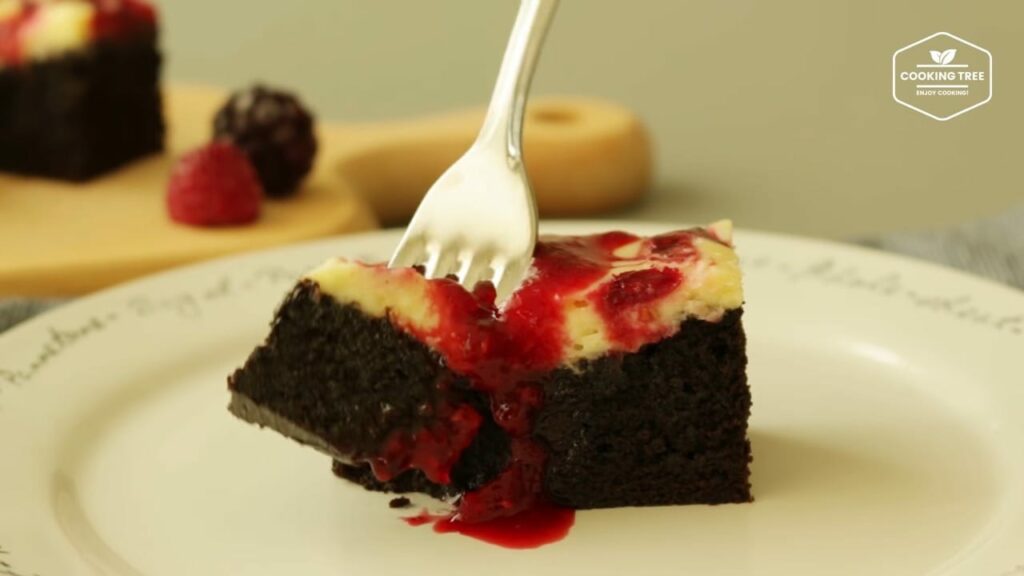 Raspberry cheese brownie Cooking tree