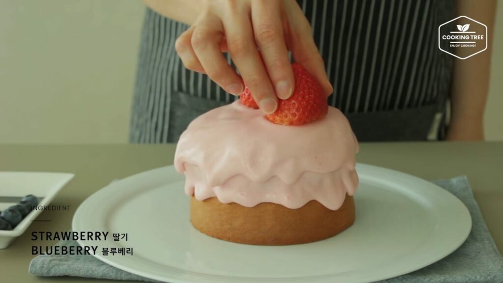 Strawberry Cream Castella Cake Recipe Cooking tree