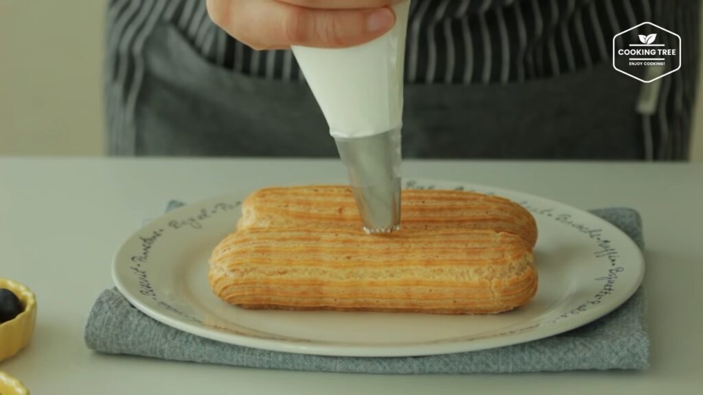 Strawberry Eclair Recipe Cooking tree