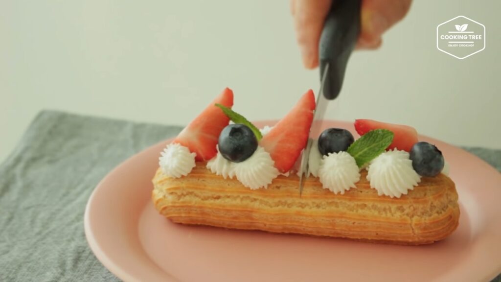 Strawberry Eclair Recipe Cooking tree