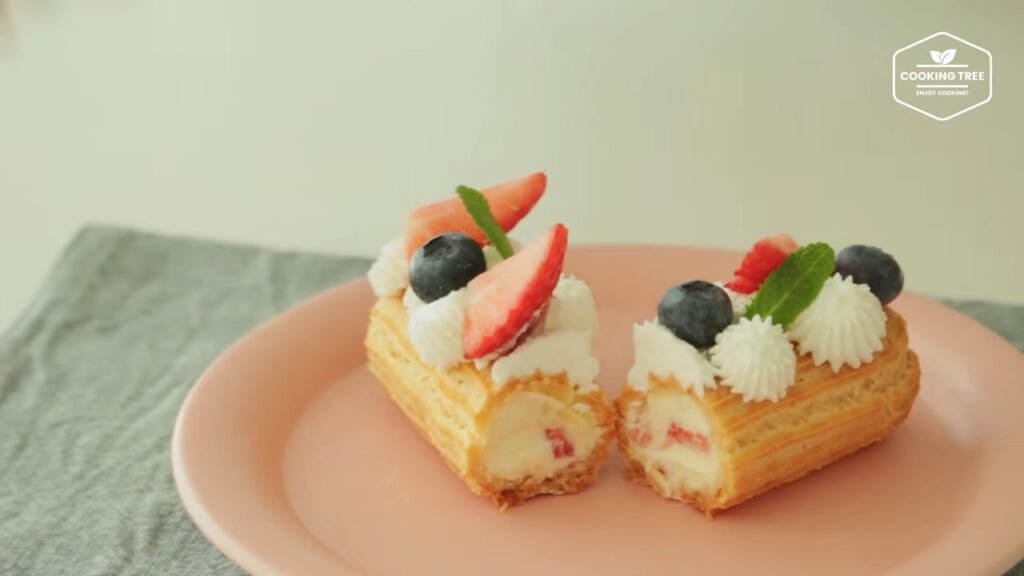 Strawberry Eclair Recipe Cooking tree