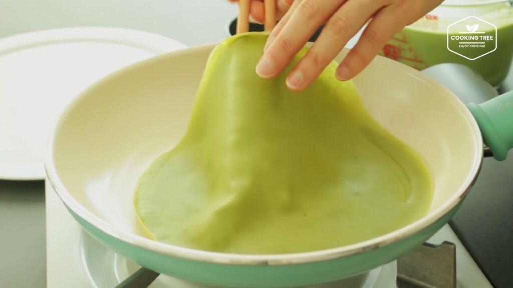 Strawberry green tea Matcha crepe cake Recipe Cooking tree