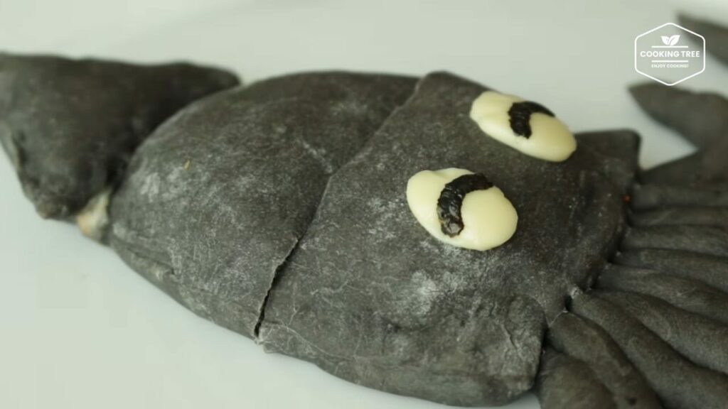 squid ink pizza bread Cooking tree