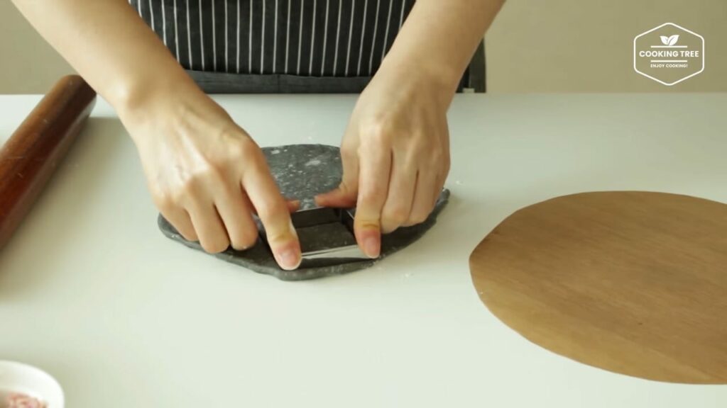 squid ink pizza bread Cooking tree