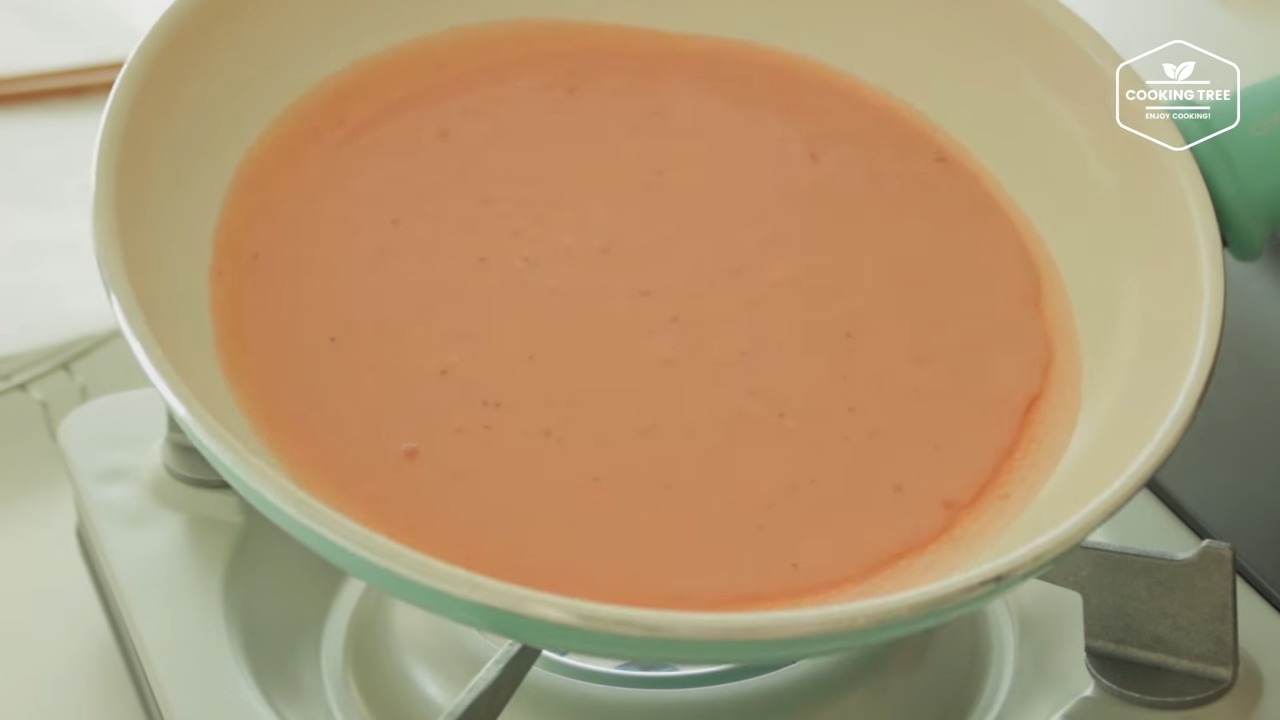 chocolate-strawberry-crepe-cake-recipe