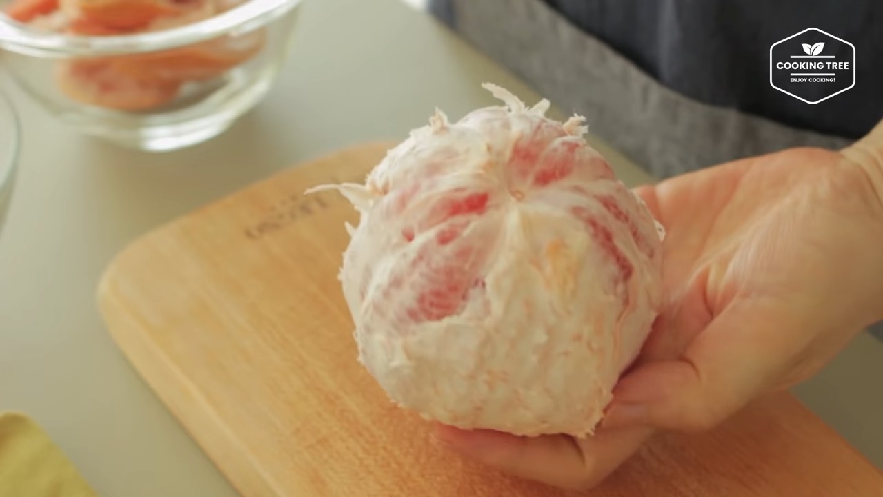 Grapefruit mousse cake Recipe