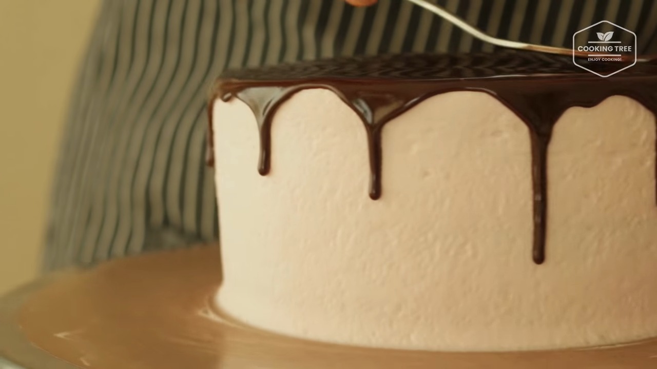 Matcha strawberry cake Recipe (Green tea cake)