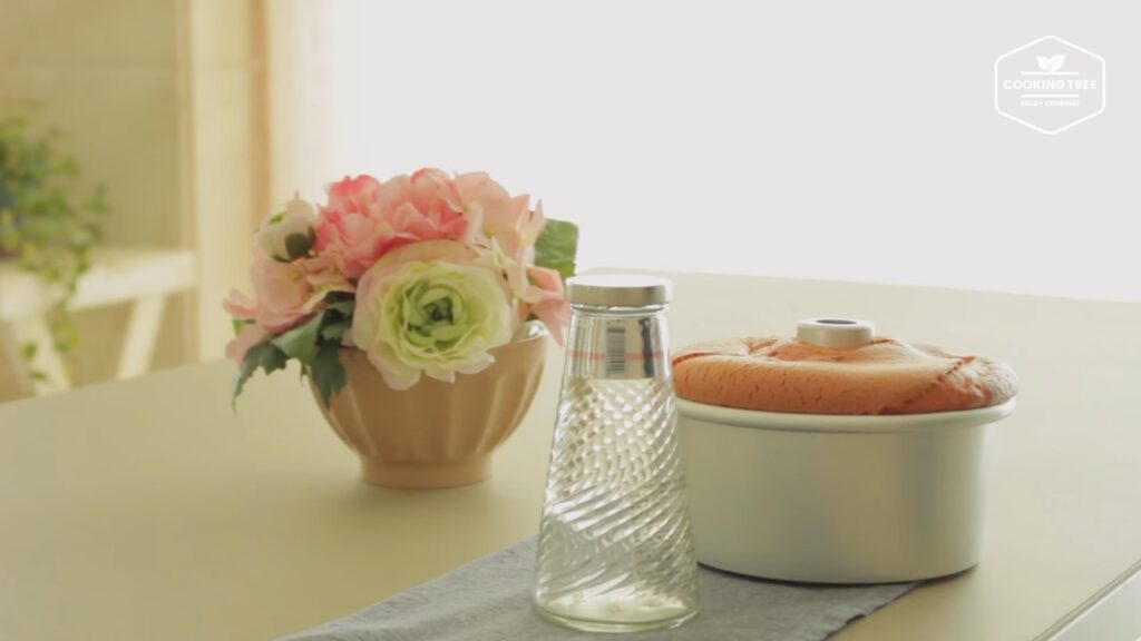 딸기 시폰 케이크 만들기 쉬폰 생크림 케이크 Strawberry Chiffon Cake Recipe ストロベリーシフォンケーキ Cookingtree쿠킹트리 screenshot