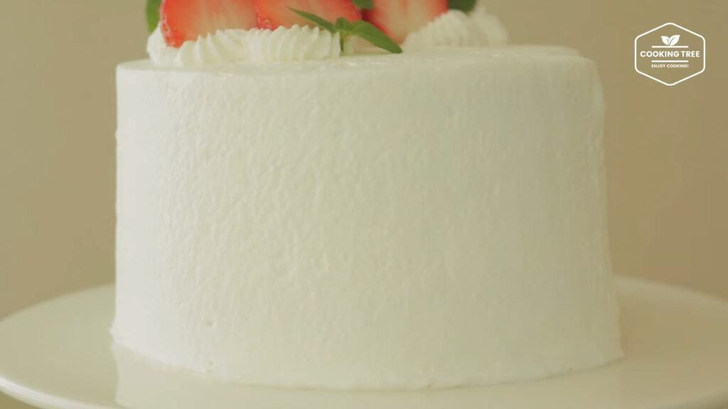 딸기 시폰 케이크 만들기 쉬폰 생크림 케이크 Strawberry Chiffon Cake Recipe ストロベリーシフォンケーキ Cookingtree쿠킹트리 screenshot