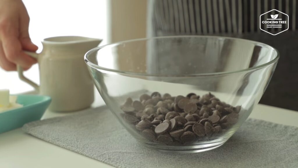 Blueberry Ganache Cake Recipe Chocolate cake Cooking tree