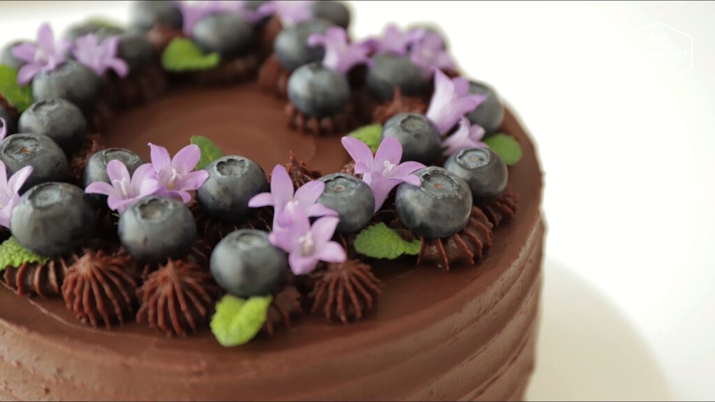 Blueberry Ganache Cake Recipe Chocolate cake Cooking tree