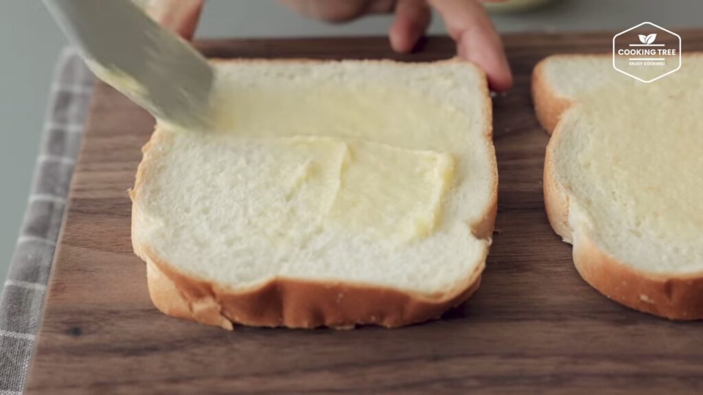 Rezept für knuspriges Cheddar-Käse-Toast - Koreanische Torten und Gebäck