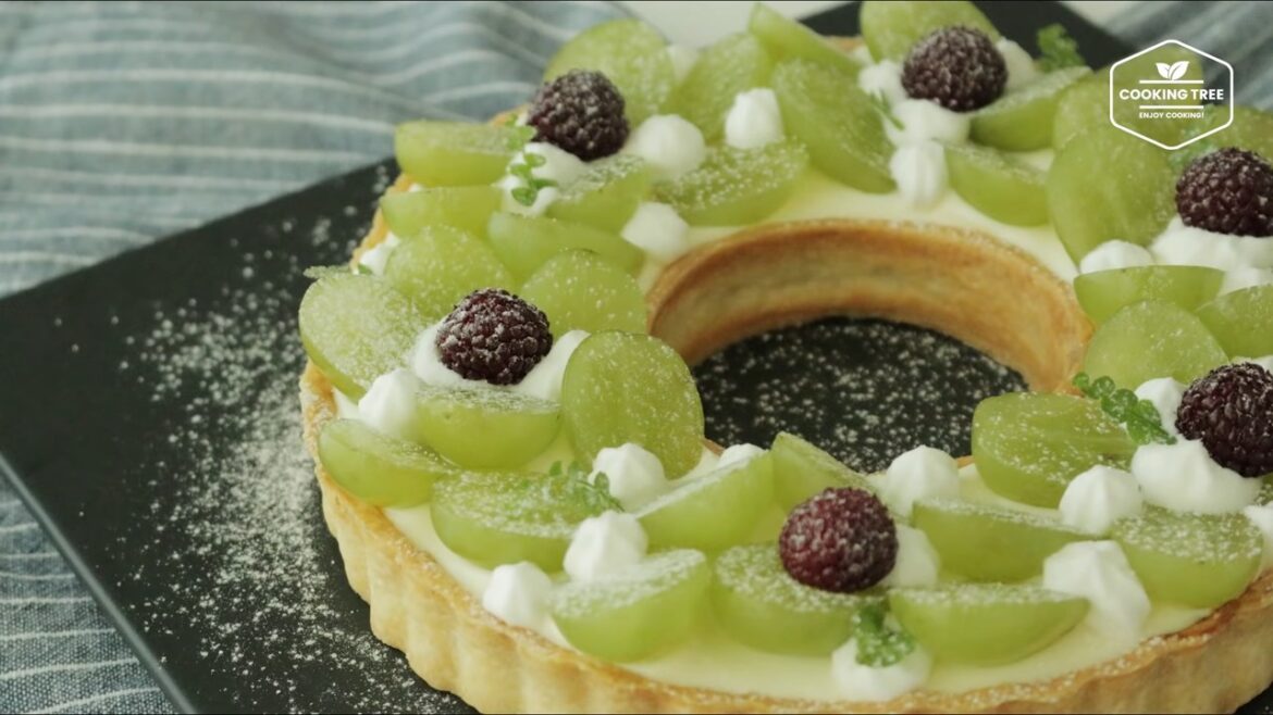 Green grape wreath tart Recipe Cooking tree