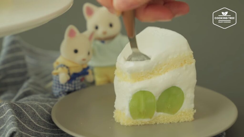 Green grape yogurt cream cake Recipe Cooking tree