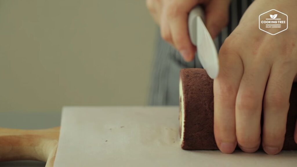 Hurricane swiss roll Chocolate roll cake Cooking tree