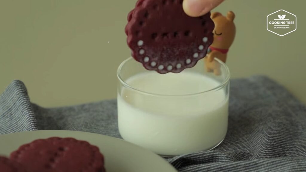 Red velvet oreo cookies Recipe Cooking tree