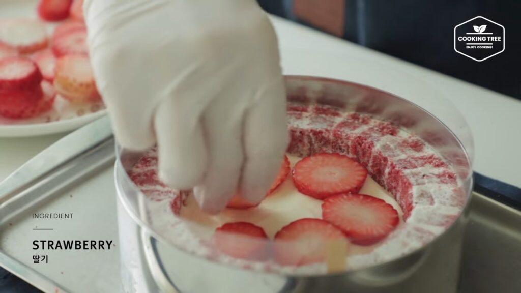 Red velvet strawberry cake Recipe Cooking tree