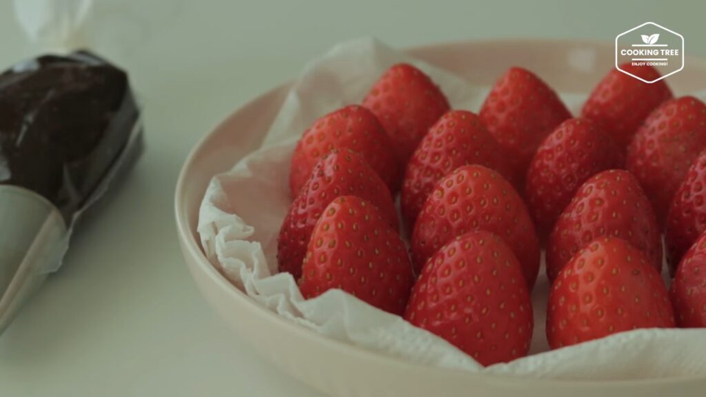 Strawberry Ganache Cake Recipe Cooking tree