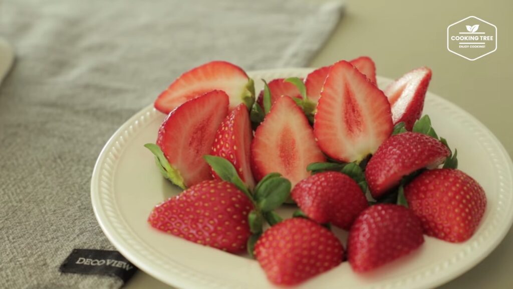 Strawberry cake Recipe Cooking tree