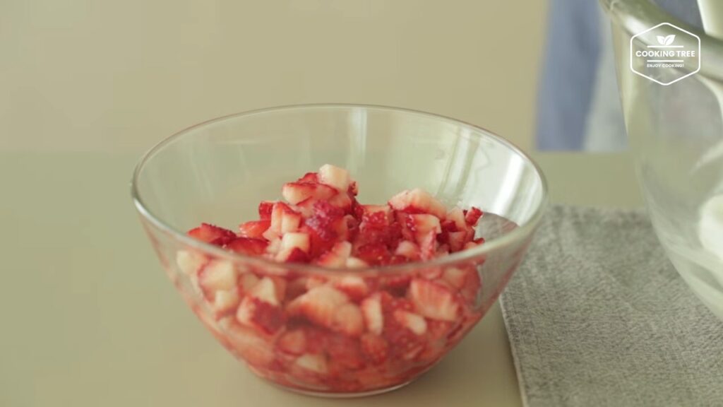 Strawberry cake Recipe Cooking tree