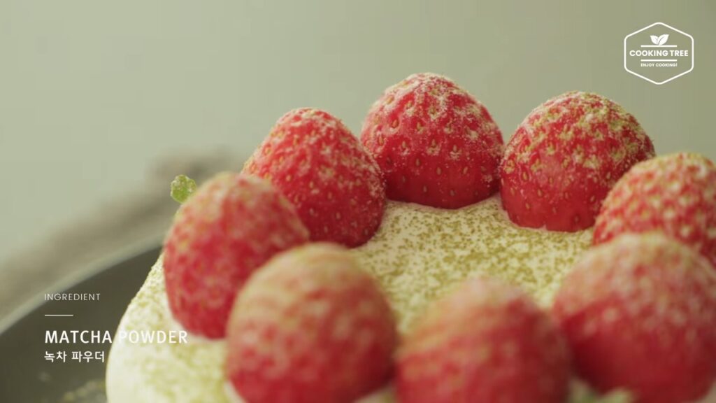 Strawberry matchagreen tea pound cake Recipe Cooking tree