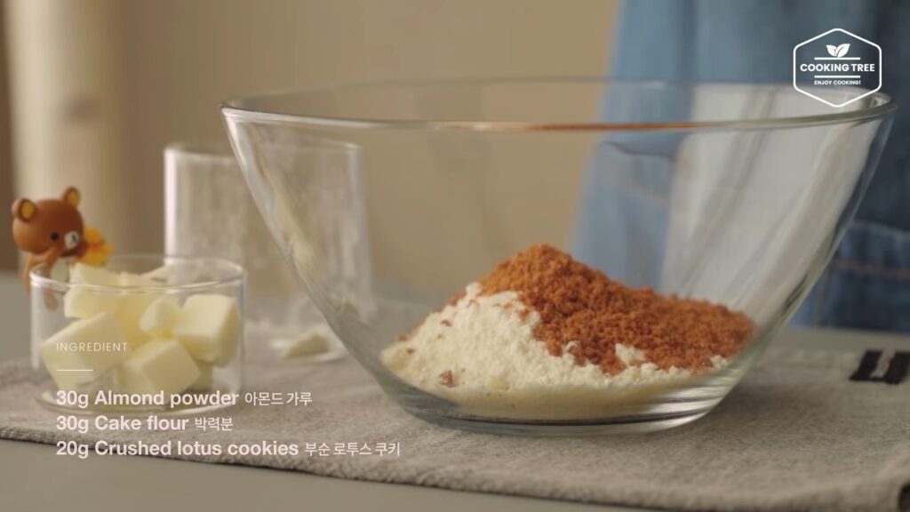 Lotus Biscoff Crumble Cheesecake Recipe