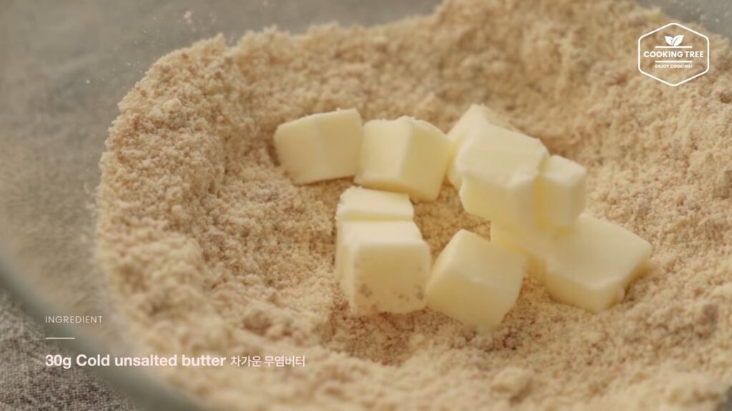 Lotus Biscoff Crumble Cheesecake Recipe