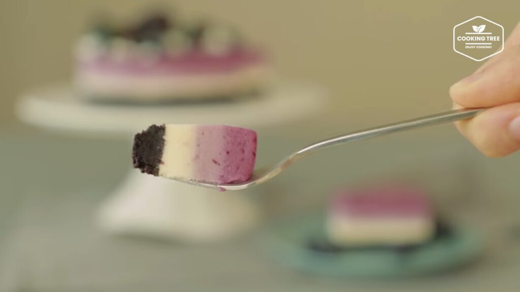 No Bake Oreo Blueberry Cheesecake