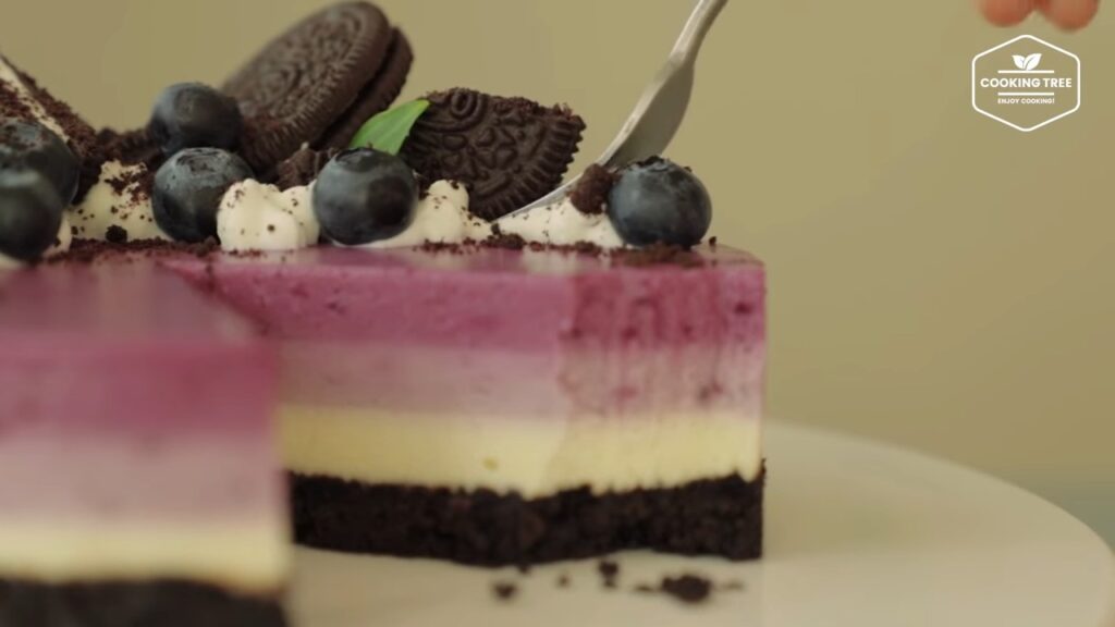 No Bake Oreo Blueberry Cheesecake