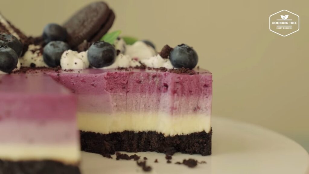 No Bake Oreo Blueberry Cheesecake