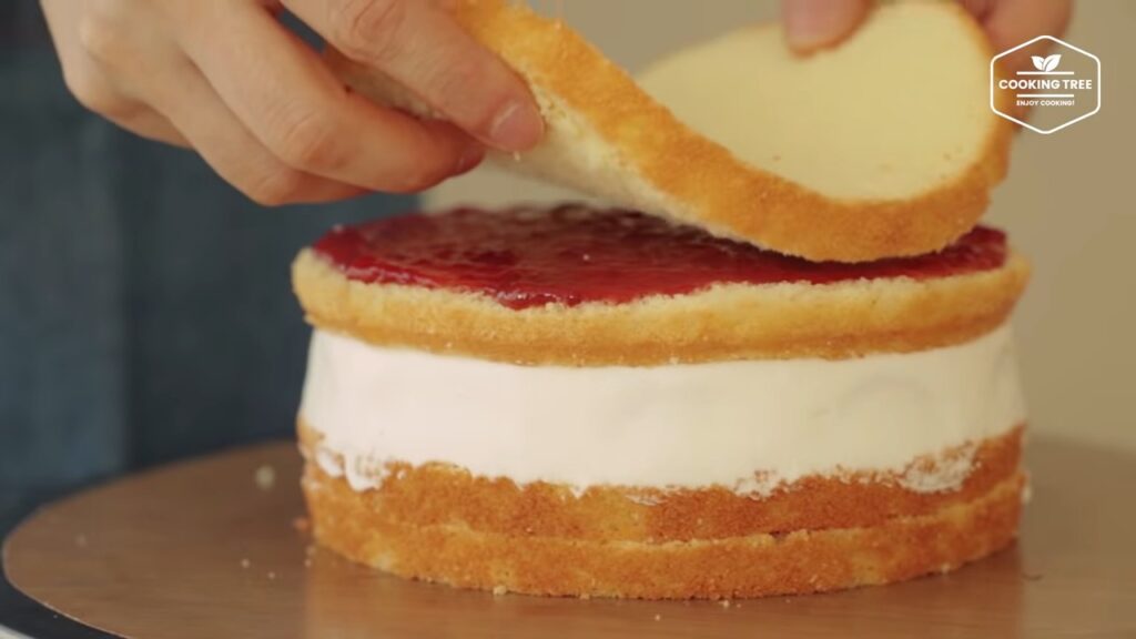 No oven Strawberry Cake without Oven