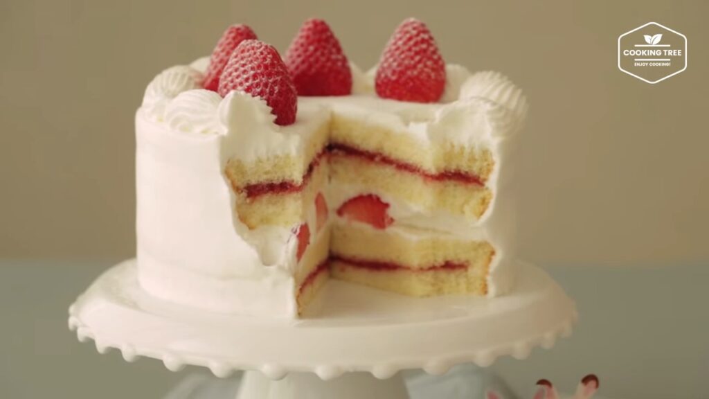 No oven Strawberry Cake without Oven