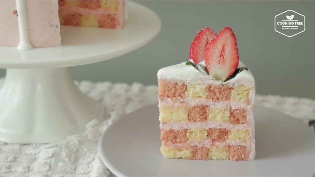Strawberry Checkerboard Cake Recipe