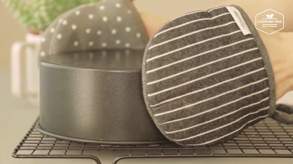 Strawberry Checkerboard Cake Recipe