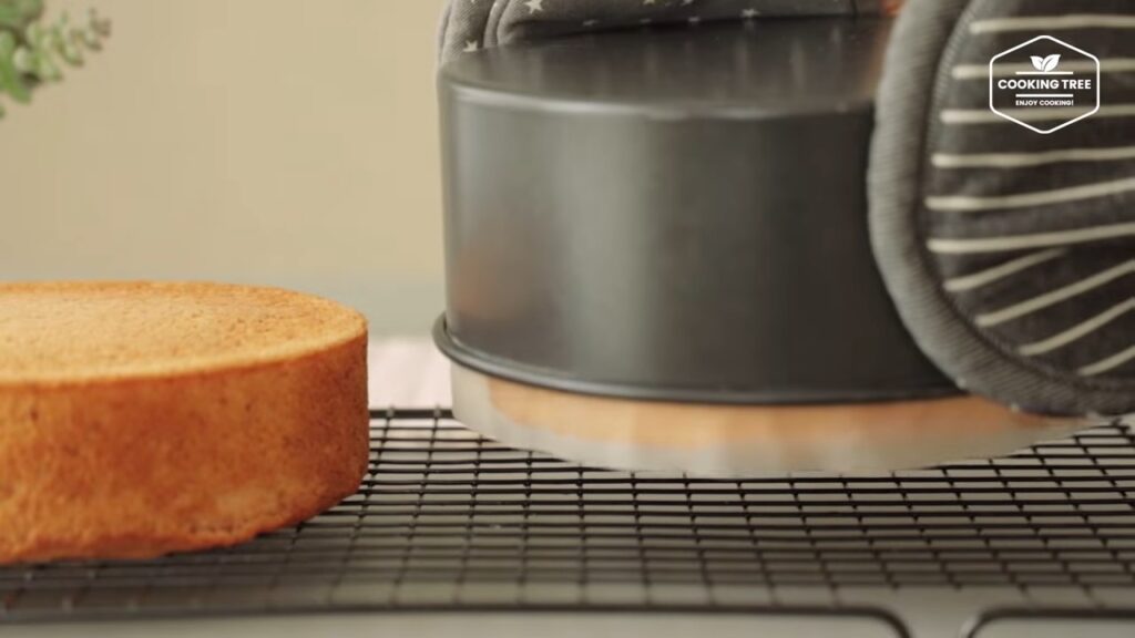 Strawberry Checkerboard Cake Recipe