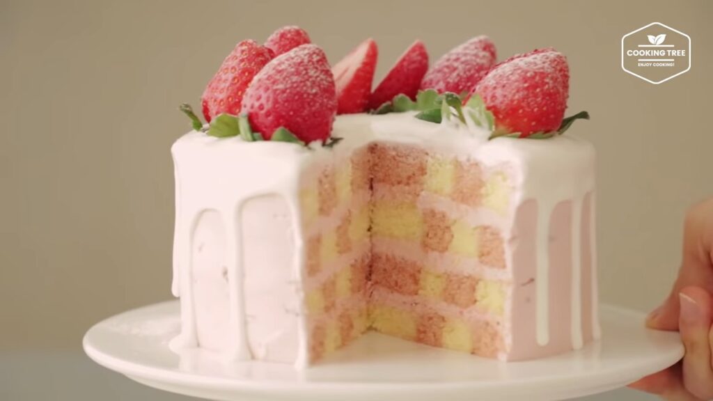 Strawberry Checkerboard Cake Recipe