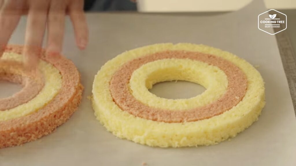 Strawberry Checkerboard Cake Recipe