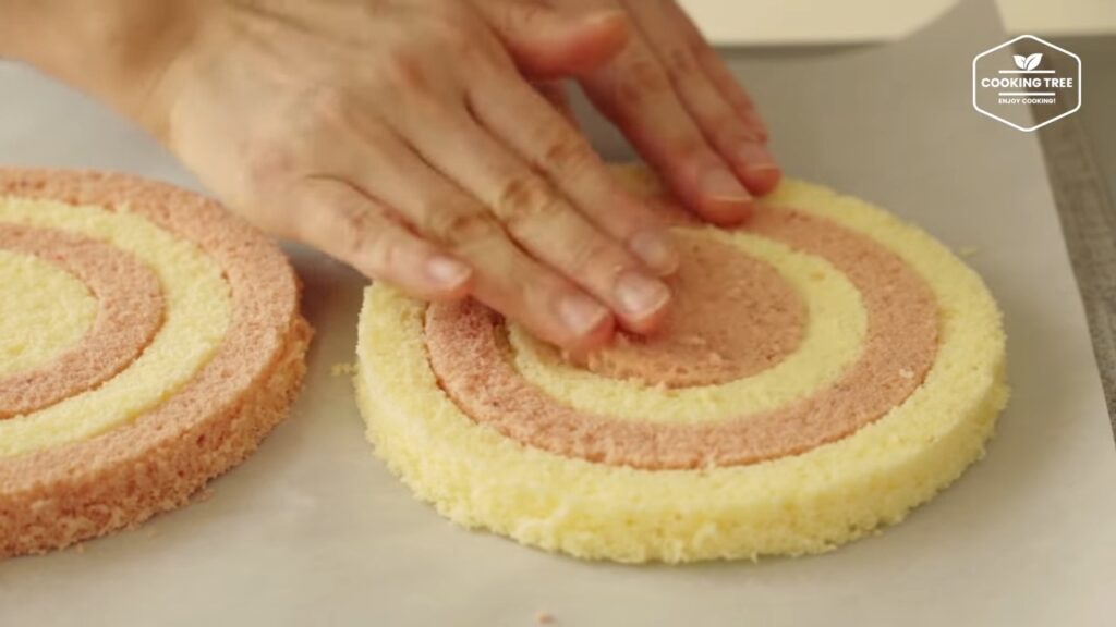 Strawberry Checkerboard Cake Recipe