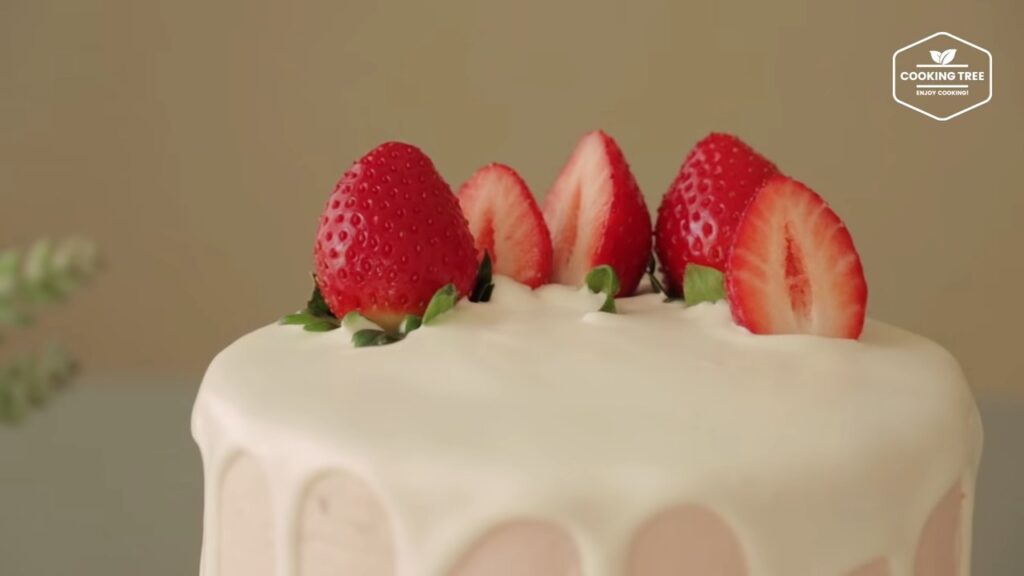 Strawberry Checkerboard Cake Recipe