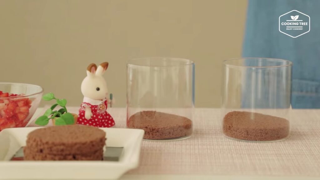 Strawberry Chocolate Bottle cake Recipe