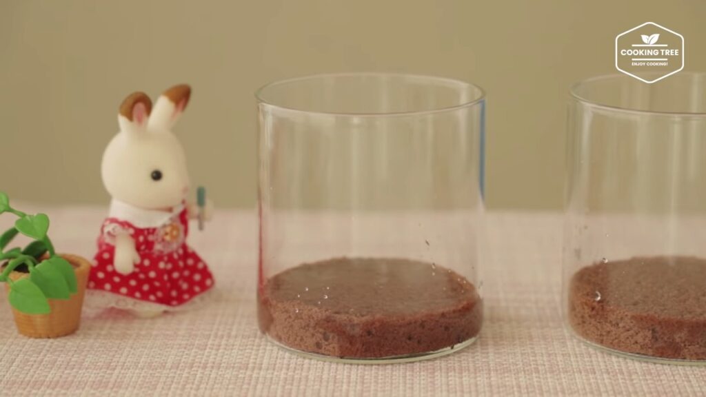 Strawberry Chocolate Bottle cake Recipe