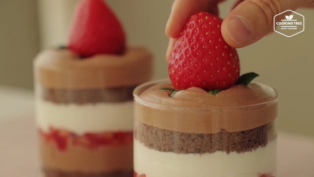 Strawberry Chocolate Bottle cake Recipe