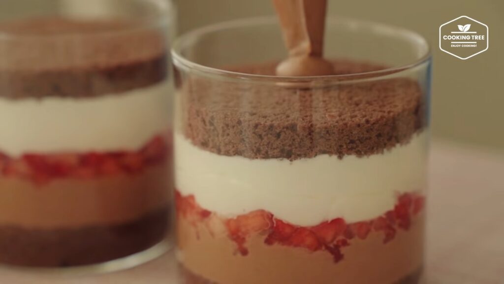 Strawberry Chocolate Bottle cake Recipe